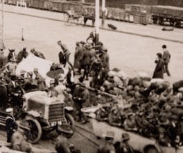Photograph of returning soldiers, 1919.
